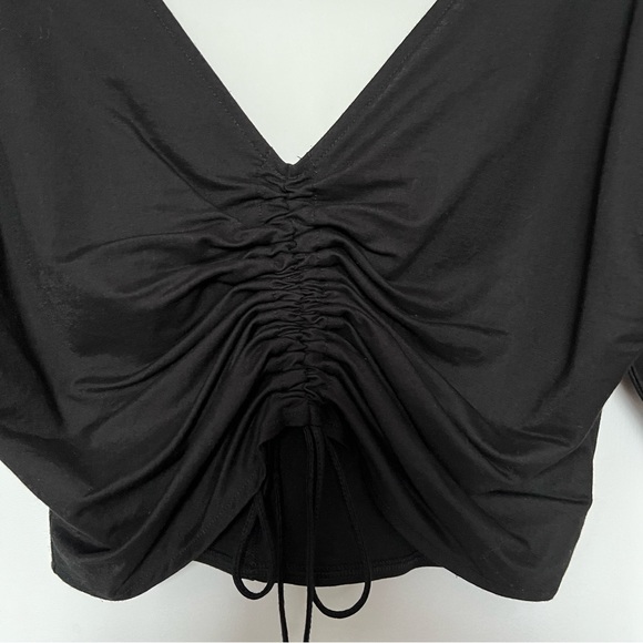 Black v-neck top - Picture 3 of 3